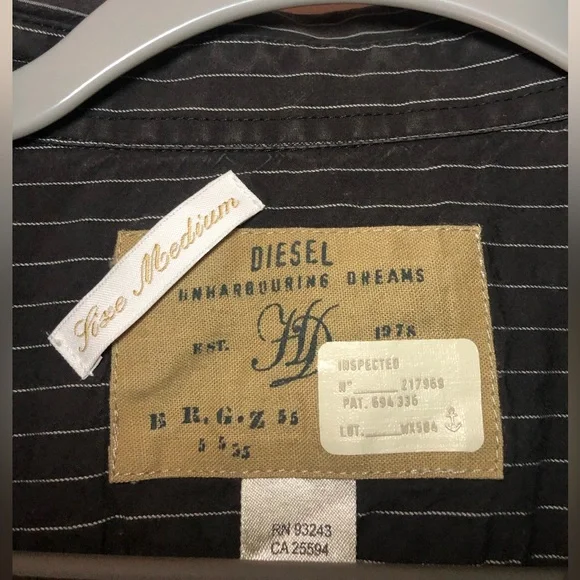 𝑫𝒊𝒆𝒔𝒆𝒍 𝒅𝒓𝒆𝒔𝒔 𝒔𝒉𝒊𝒓𝒕 (𝑹𝑨𝑹𝑬) - Picture 2 of 7